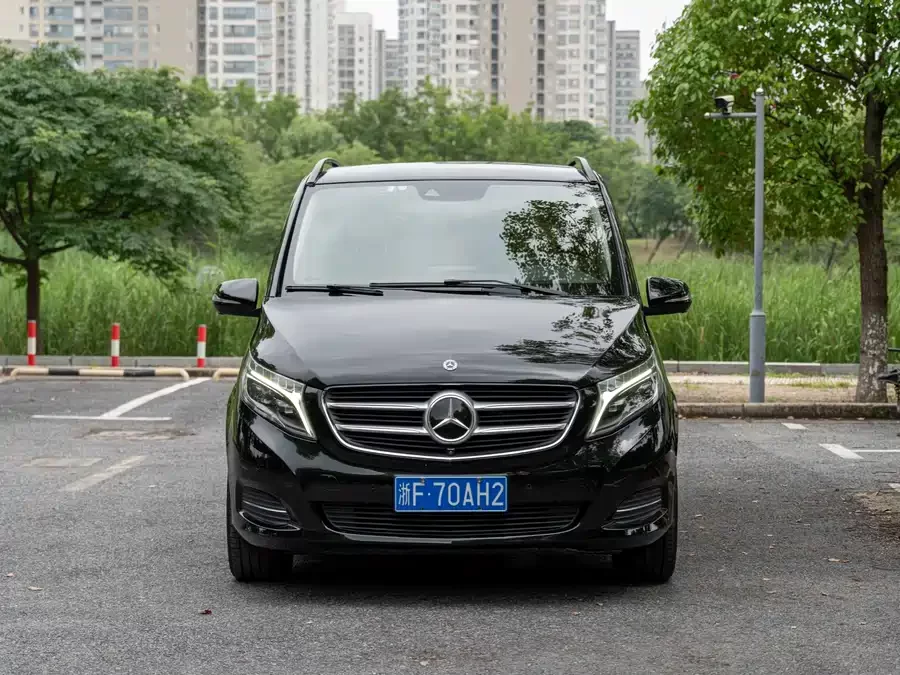 Mercedes Benz Class V