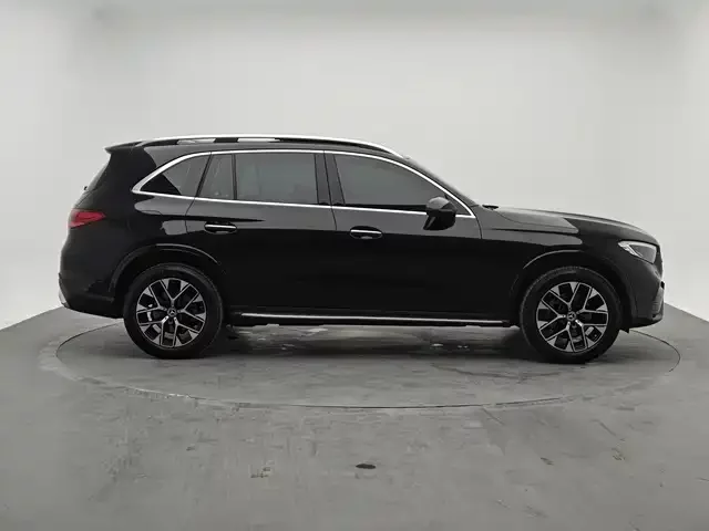 Mercedes Benz GLC