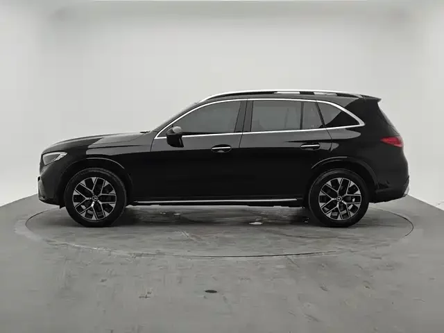 Mercedes Benz GLC