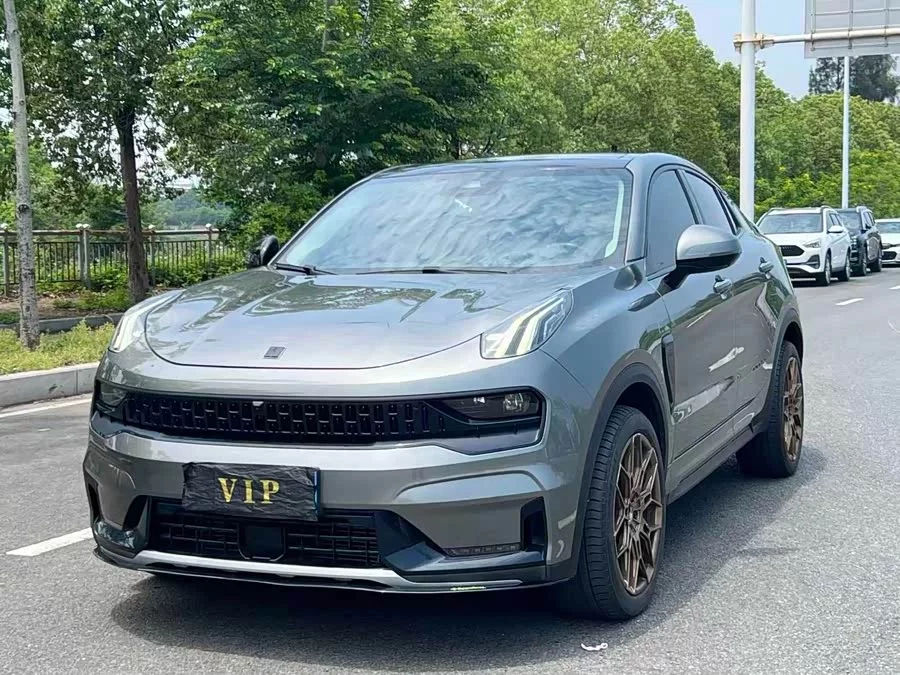 Lynk & Co 05