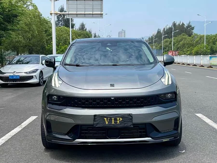 Lynk & Co 05