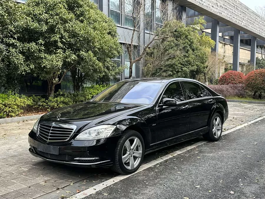 Mercedes Benz S class