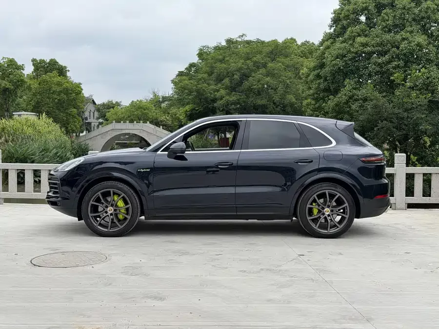 Porsche Cayenne New Energy