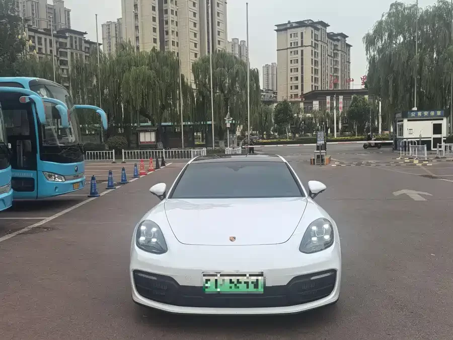 Porsche Panamera New Energy