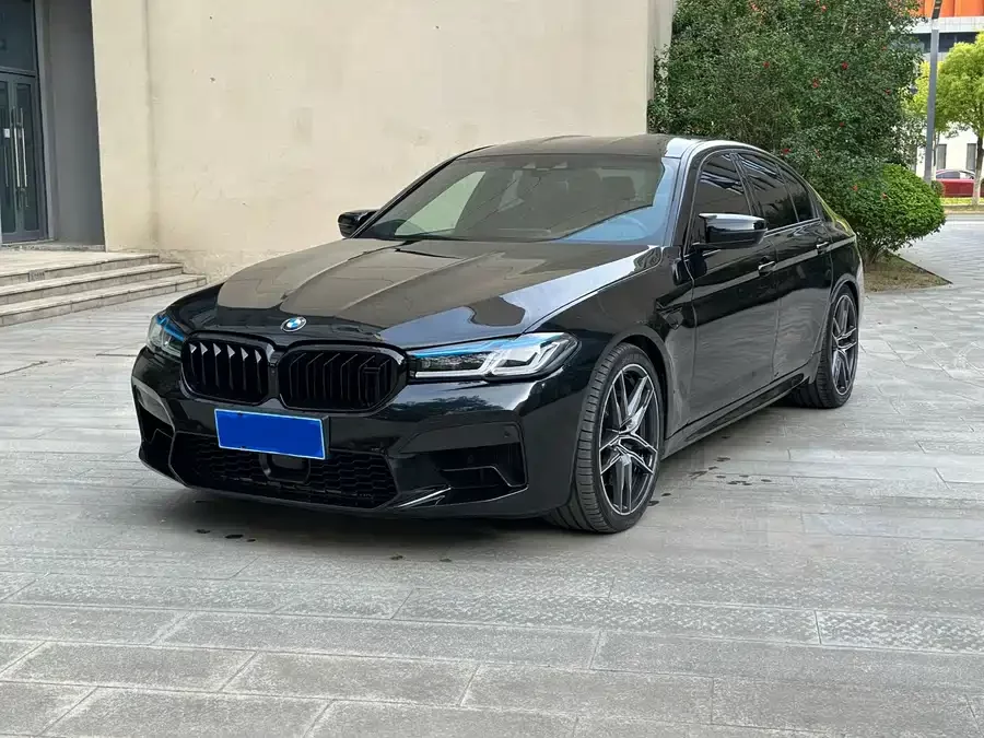 BMW M5