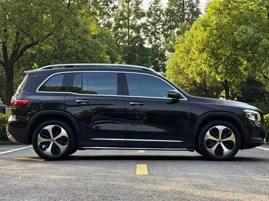 Mercedes Benz GLB