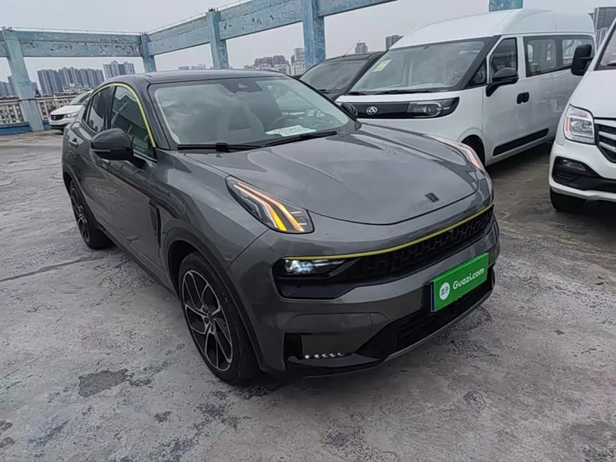 Lynk & Co 05