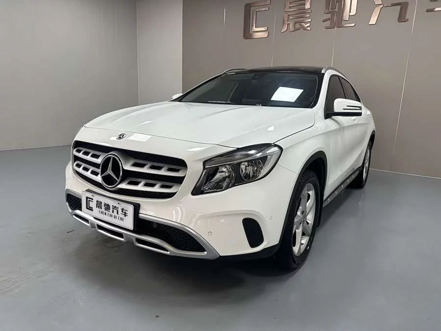 Mercedes Benz GLA