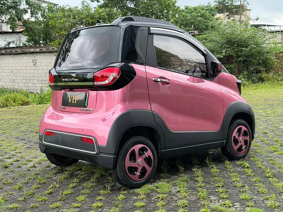 Baojun E100
