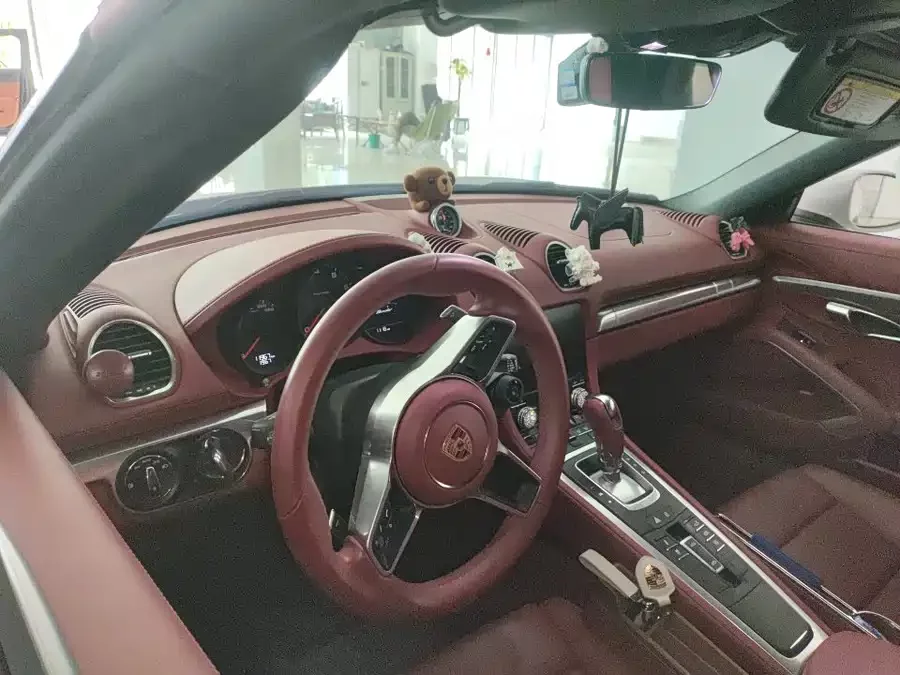 Porsche 718