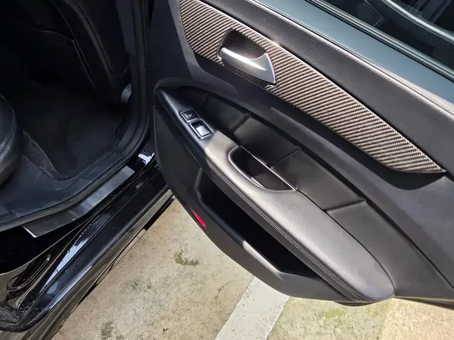 Mercedes Benz CLS AMG