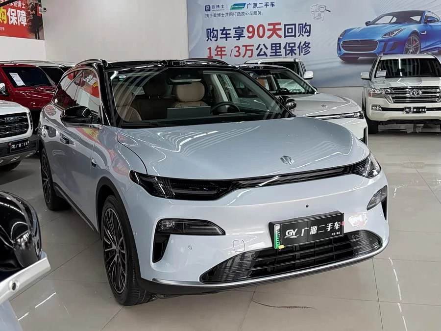 Leapmotor C11