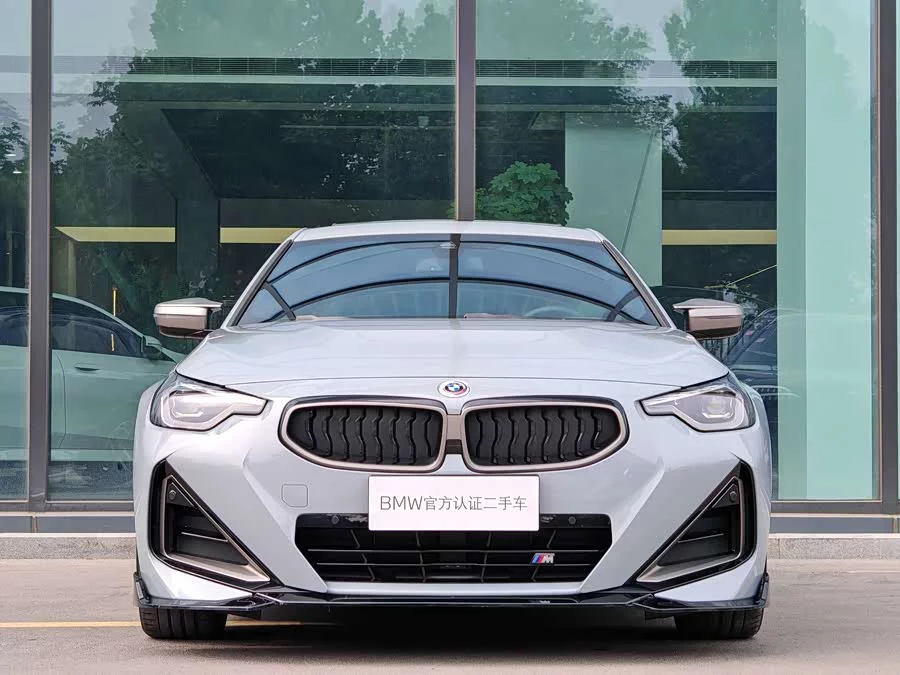 BMW M240i
