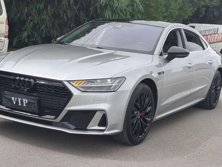 Audi A7L