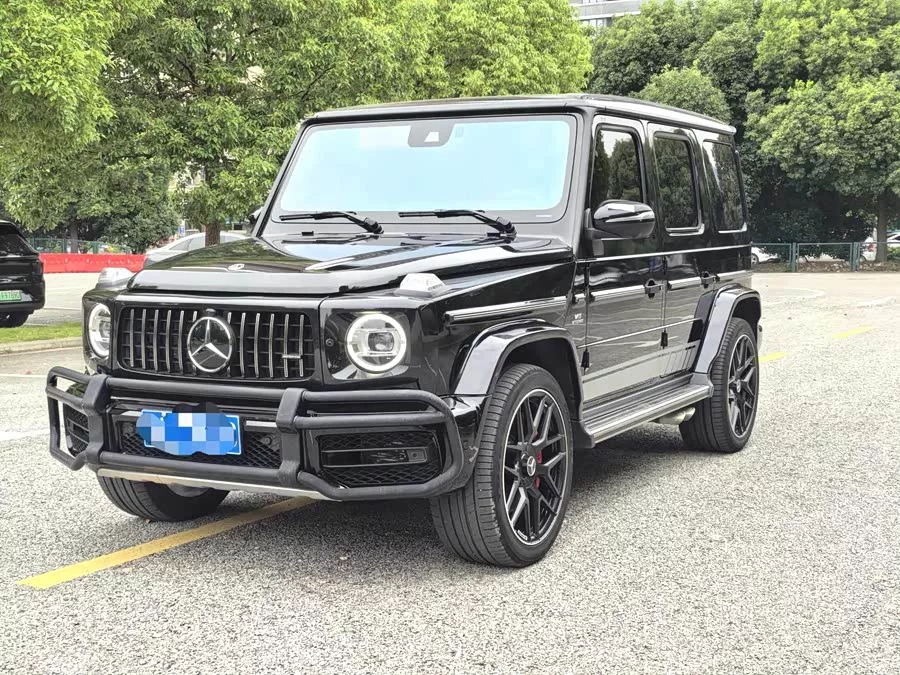 Mercedes Benz G-rated