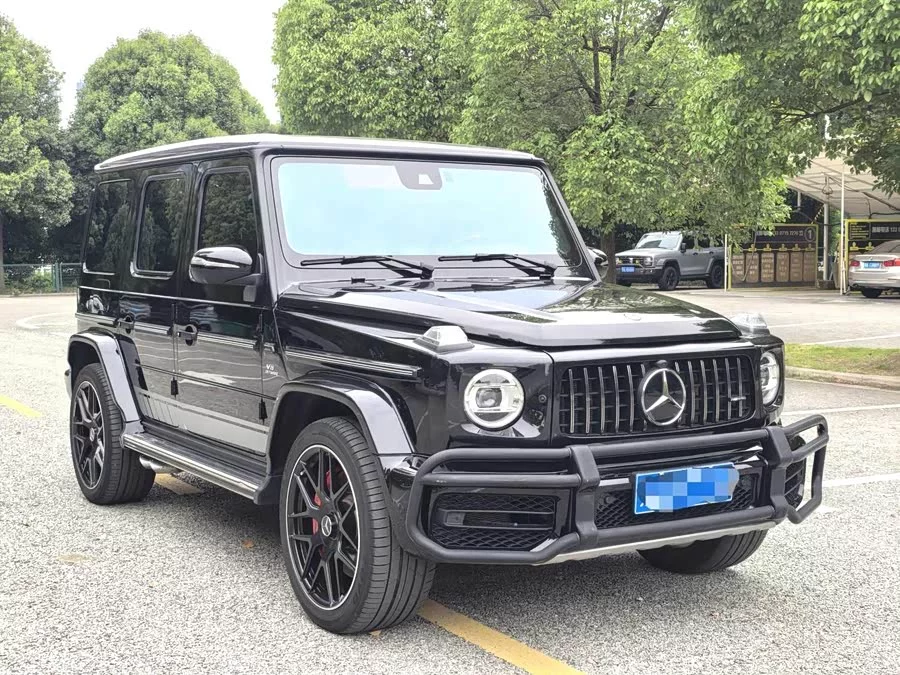 Mercedes Benz G-rated