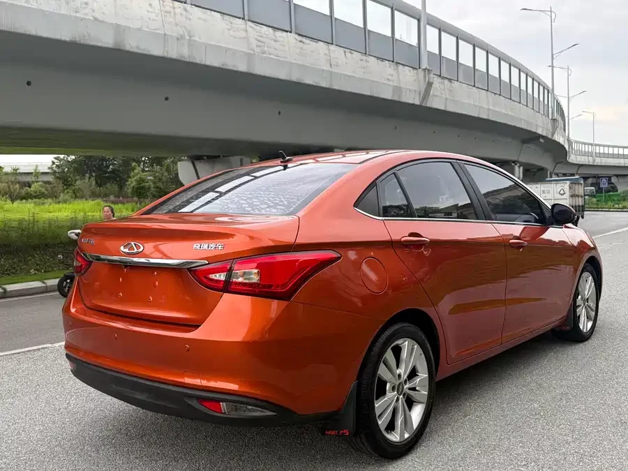 Chery Arrizo 5