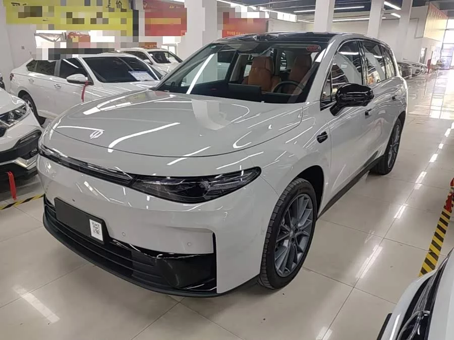 Leapmotor C10