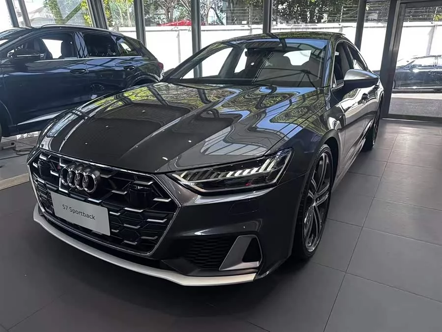 Audi S7