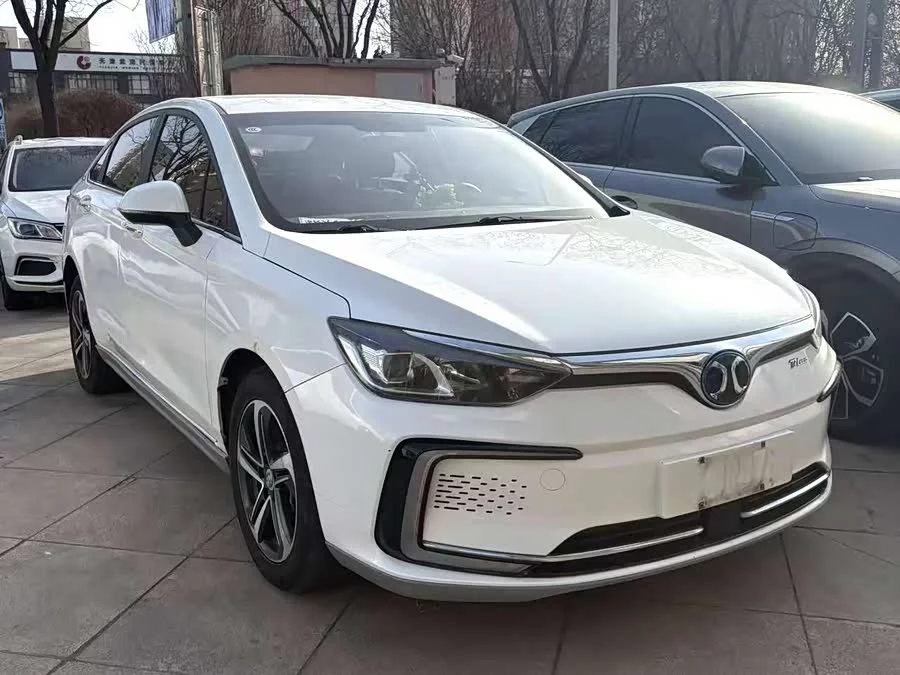 BAIC Beijing EU5