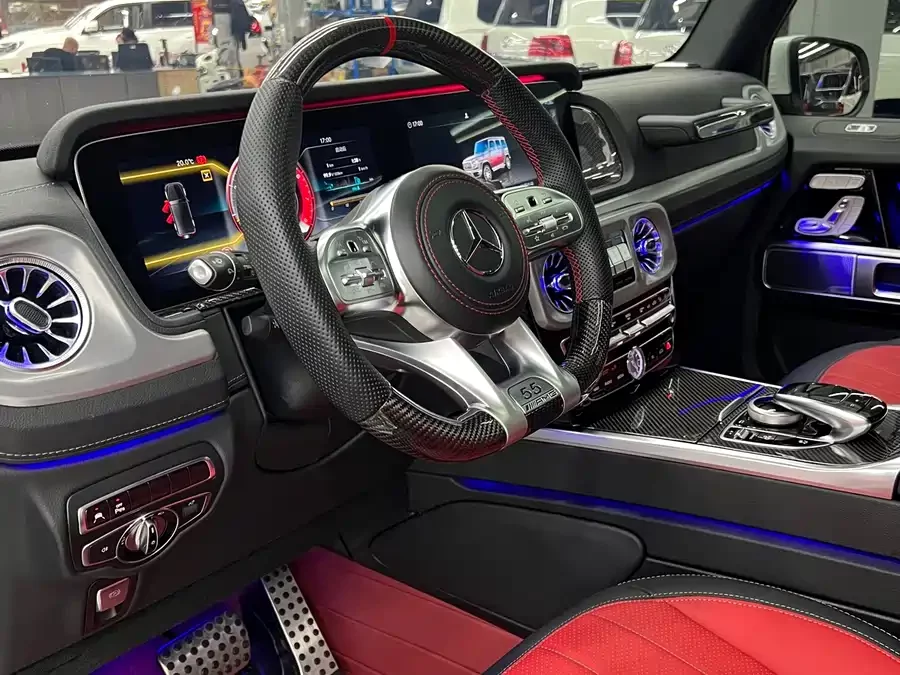 Mercedes Benz G-rated