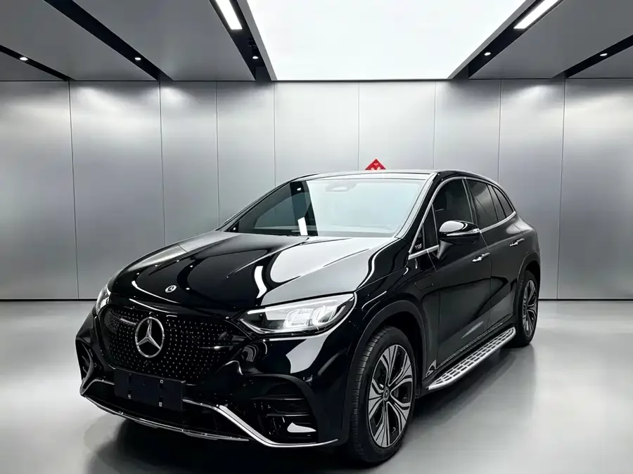 Mercedes Benz EQE SUV