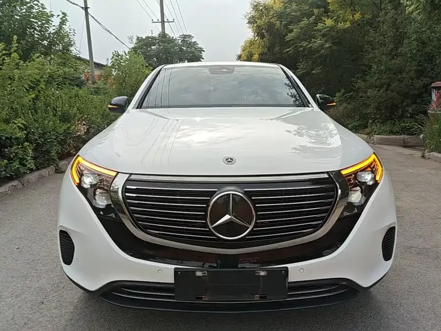 Mercedes Benz EQC