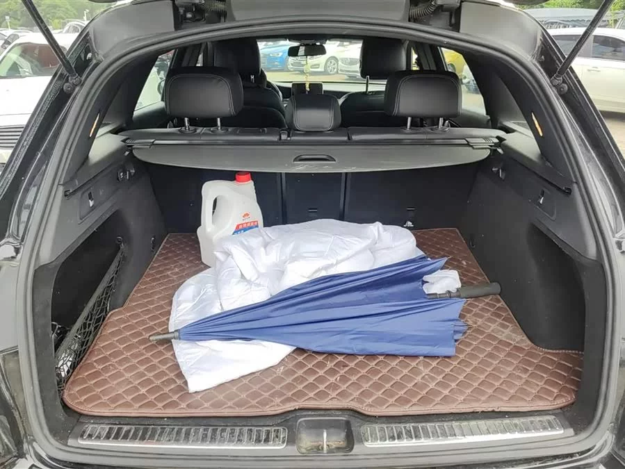 Mercedes Benz GLC
