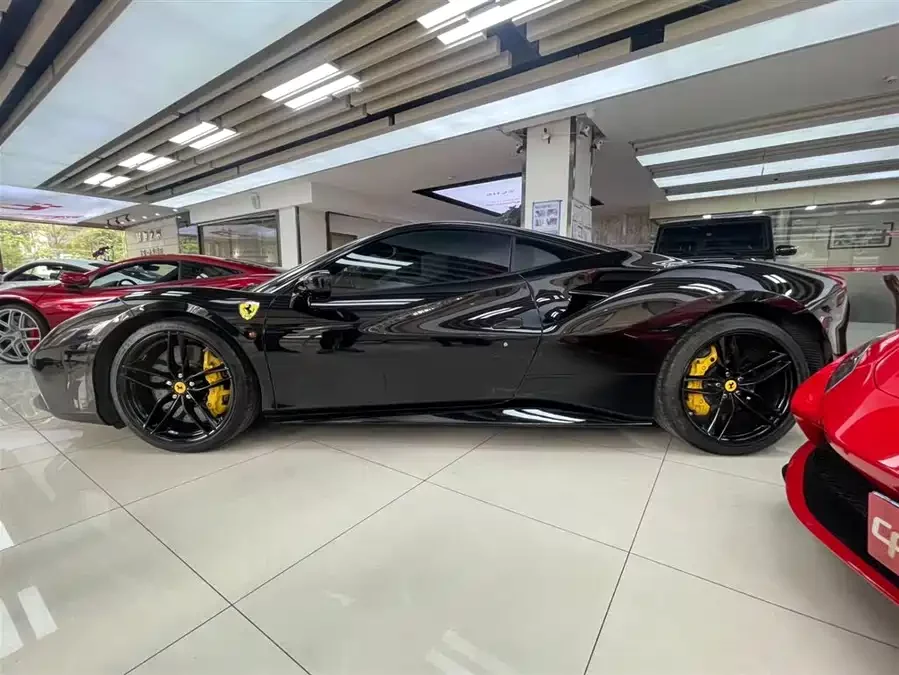 Ferrari 488