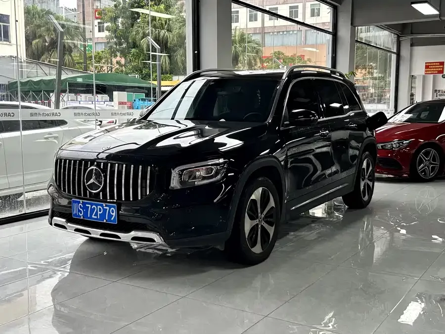 Mercedes Benz GLB