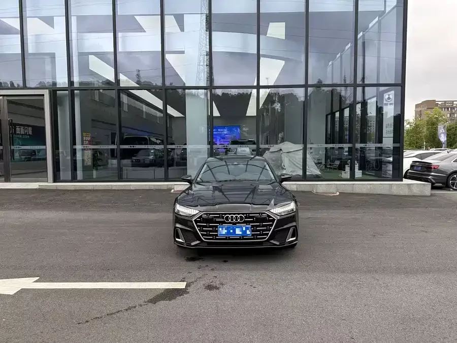 Audi A7L