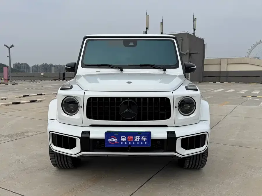 Mercedes Benz G-rated