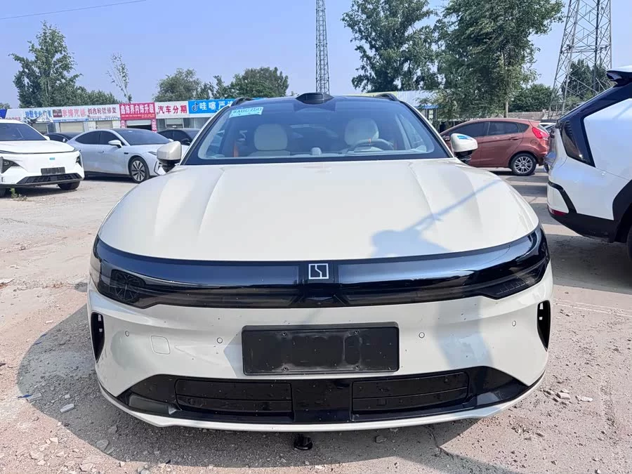 Zeekr 007GT