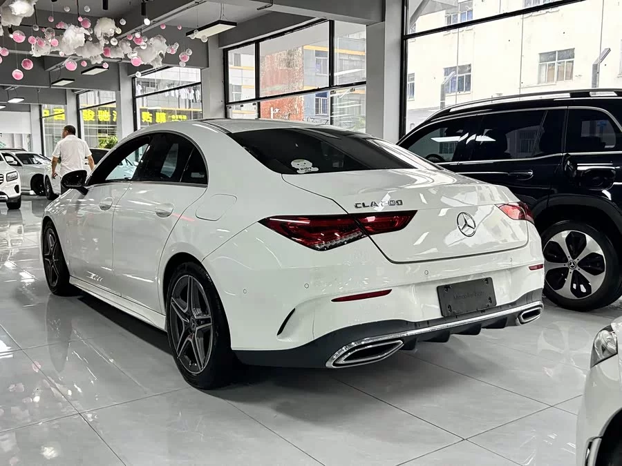 Mercedes-Benz CLA