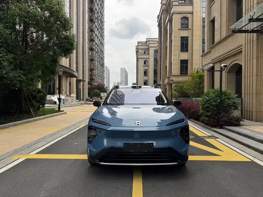 NIO ES7