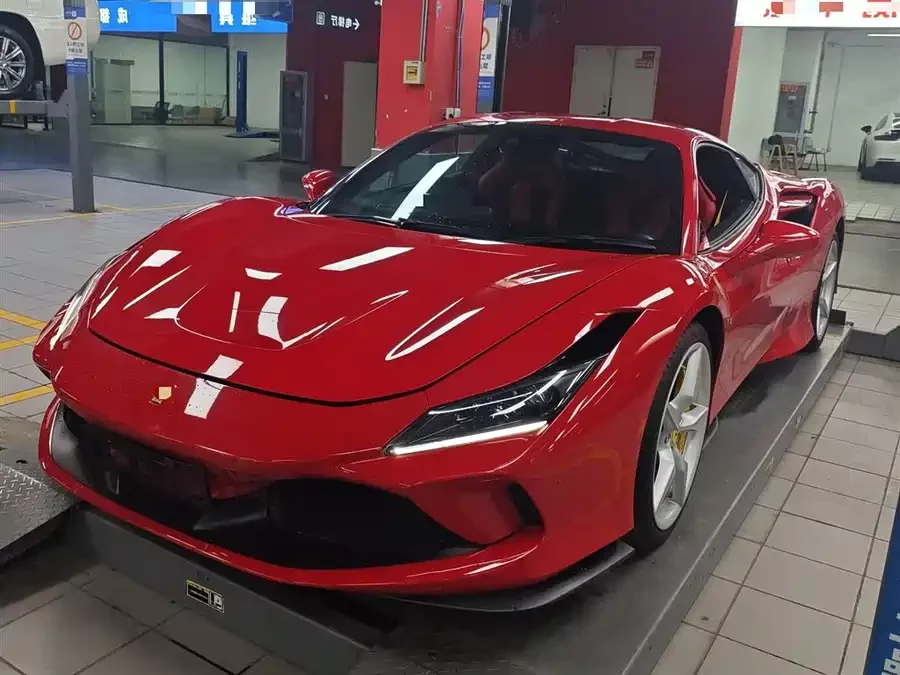 Ferrari F8