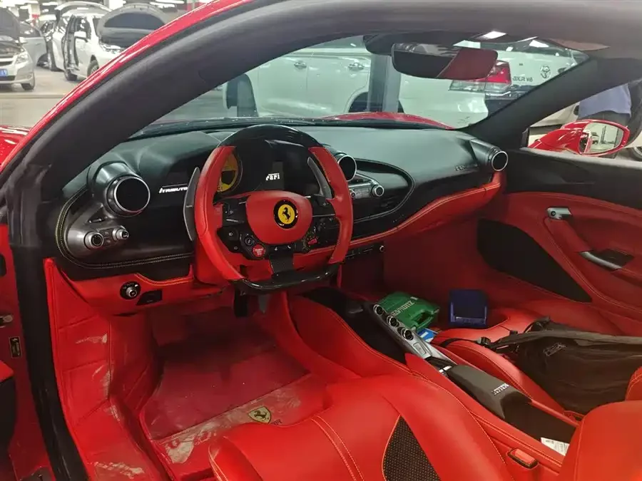 Ferrari F8