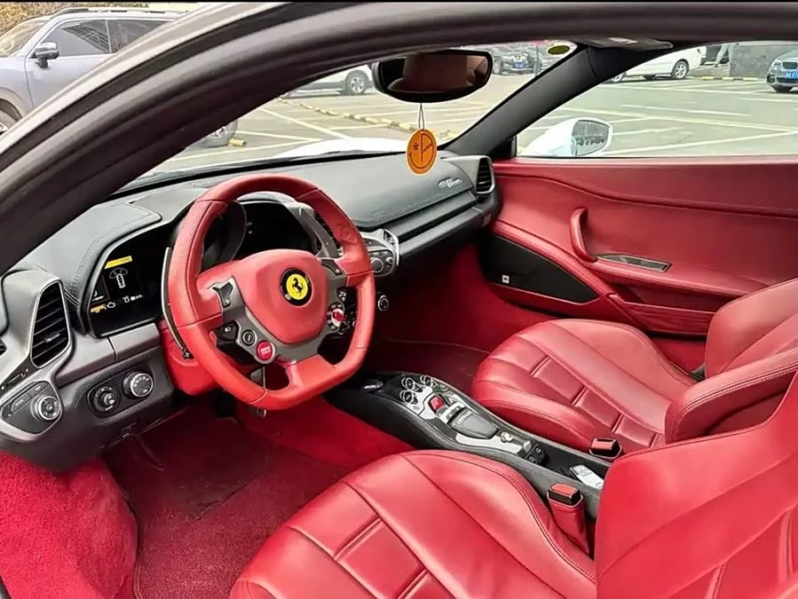 Ferrari 458