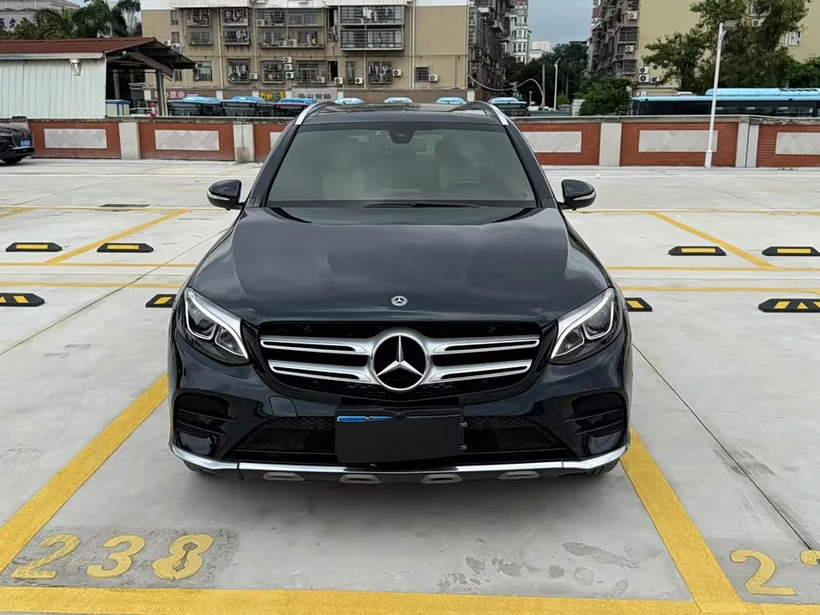 Mercedes Benz GLC