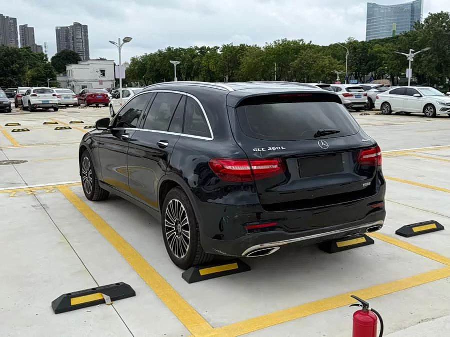 Mercedes Benz GLC
