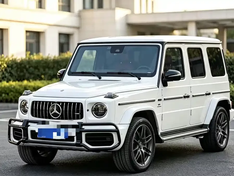 Mercedes Benz G-rated