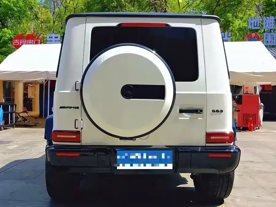 Mercedes Benz G-rated