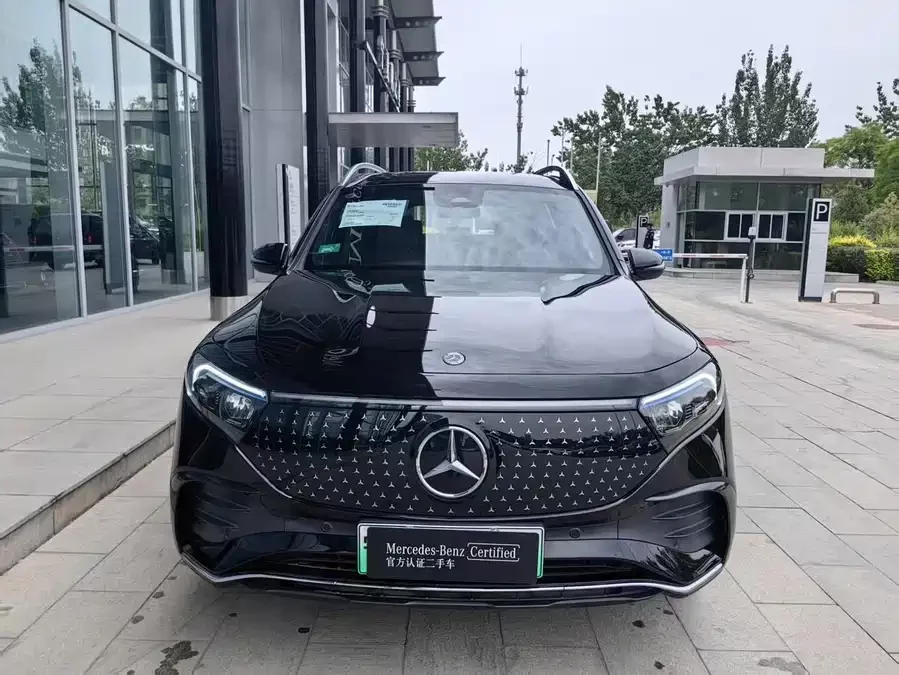 Mercedes Benz EQB