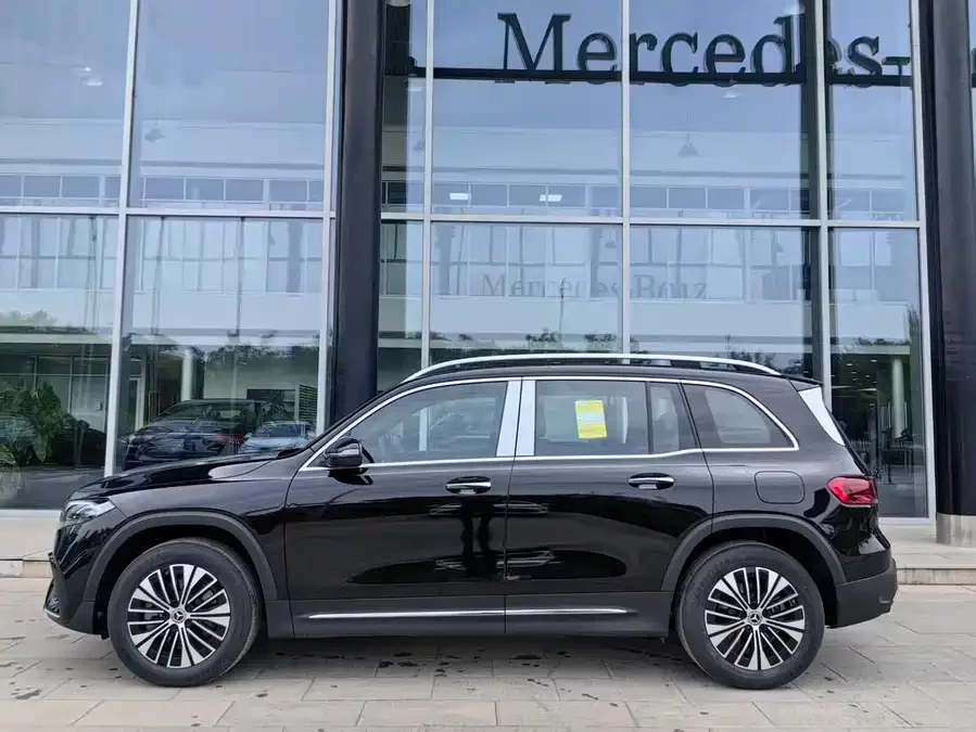 Mercedes Benz EQB
