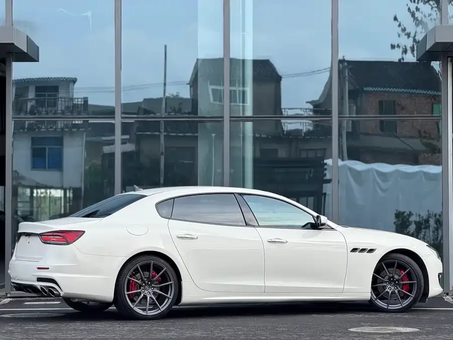 Maserati President