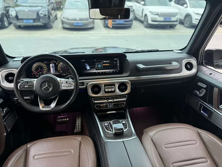 Mercedes Benz G-rated