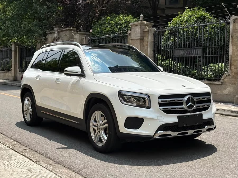 Mercedes Benz GLB