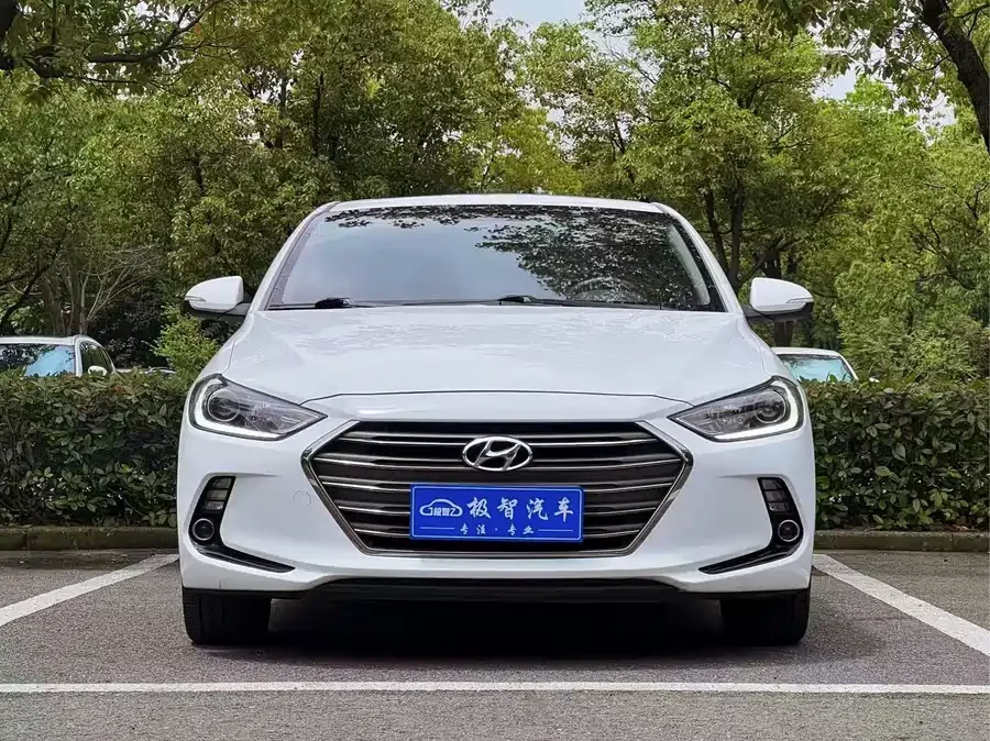 Hyundai elantra