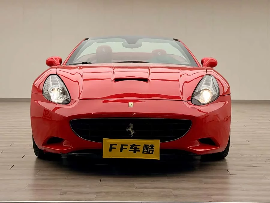Ferrari California T