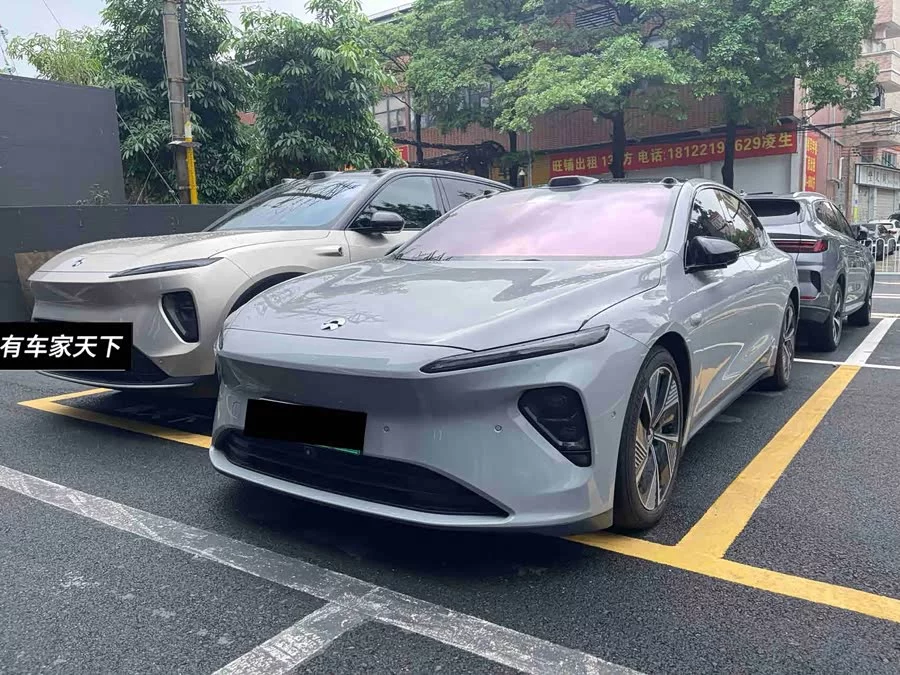 NIO ET7